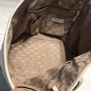 マイケルコース　大きめバッグ　ヘビ柄の画像