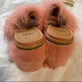 UGG ファーサンダル 新品未使用　箱無し　25cmの画像