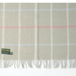 新品 正規品 ツイードミル ウールブランケット ニーラグ チェック ウインドウペン パテ Check Windowpane PuttyKnee Rug

羊新毛100％ イギリス製 ジョンストンズ ジョシュアエリス begg&co
bronte by moon ロンハーマン スコットランド ブランケット ストール ロキャロン アクアスキュータム ACNE STUDIOS  バレンシアガ

SCOTTISH TRADITION 
J&M DAVIDSON スマイソン BURBERRY ハイランドツイード
の画像