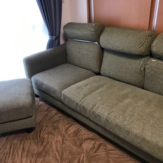 値下げ！3シーターソファ オットマン付き
