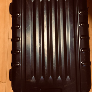 スーツケース