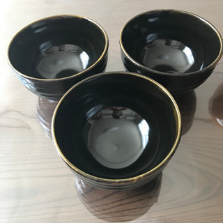 陶器4皿の画像