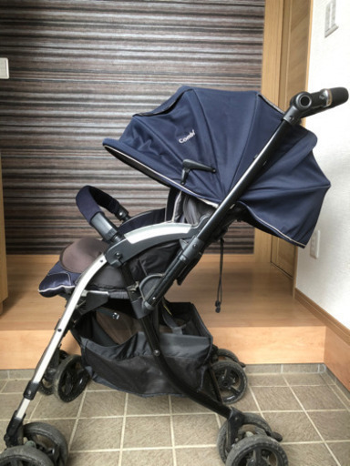 コンビのベビーカー