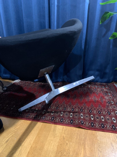 スワンチェア