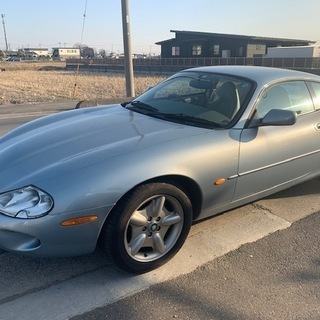 ネオクラシック　ジャガー ＸＫ８クーペスポーツで走行距離1900...
