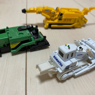 ●お譲り先様決定●トミカ３つで...300円の画像