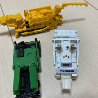 ●お譲り先様決定●トミカ３つで...300円の画像