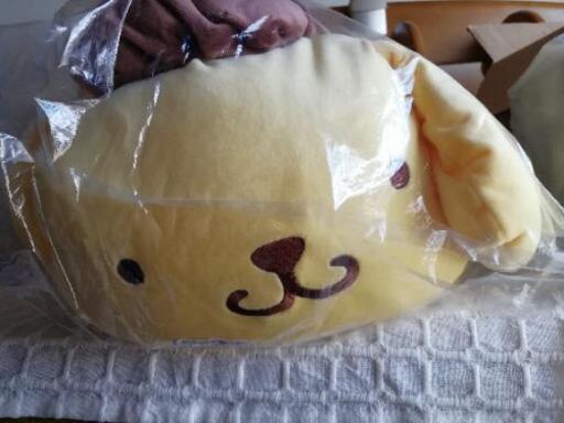 ポムポムプリン  ギガジャンボごろんと寝そべりぬいぐるみ