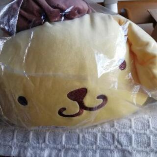 ポムポムプリン  ギガジャンボごろんと寝そべりぬいぐるみ