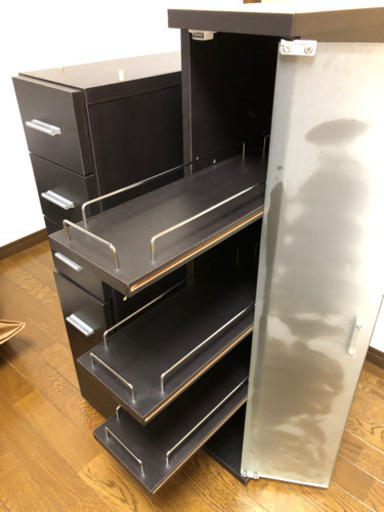 キッチン　隙間収納　20センチ