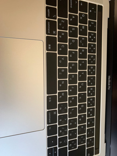 …3/16まで1万円引き MacBook pro 13インチ Mid2018