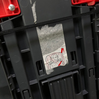 チャイルドシート キティちゃんの画像