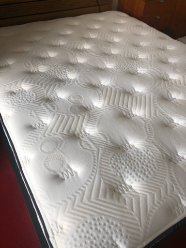 Sealy Sufflower II Mattress ワイドダブル153cm幅　シーリーのサブフラワーⅡマトレス