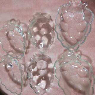ぶどうの形のガラス皿【ジャンク品】の画像