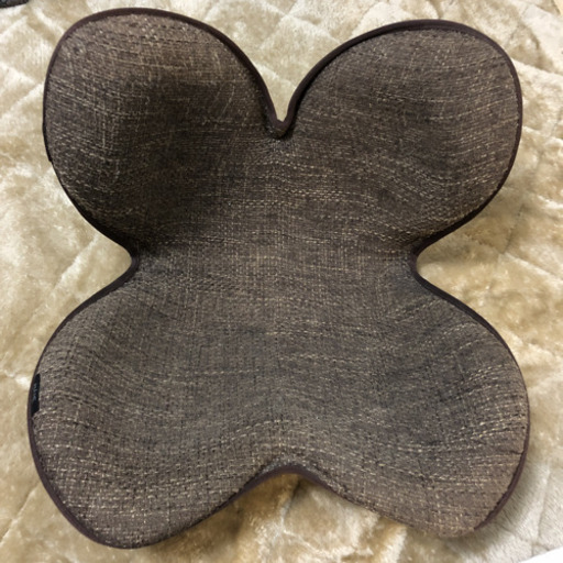 ボディメイクシート スタイル ディープブラウン MTG Body Make Seat Style 姿勢 矯正 骨盤 クッション 腰痛 バランス