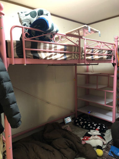 ピンクのロフトベッド【決まりました】