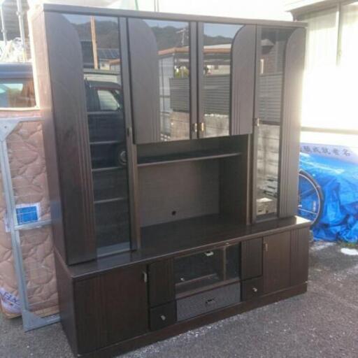 【値下げ】重厚なテレビボードです。