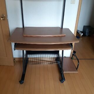 パソコンデスク
