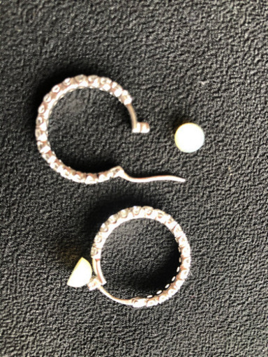 購入額から七割引き　オリジナルオーダーメイド　ダイヤ入りピアス　美品　