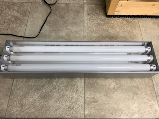 テクニカ　インバーターライト60 3灯式　中古