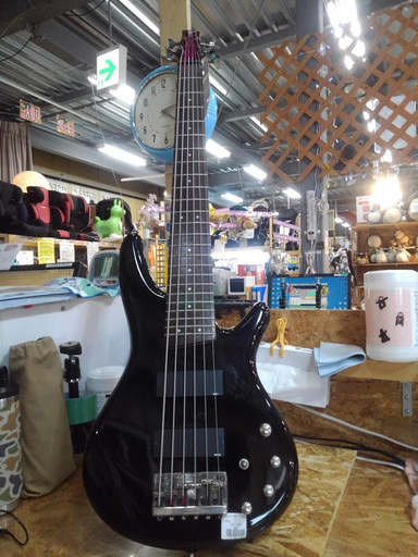 【店舗同時販売中】IBANEZ　アイバニーズ　6弦ベース　訳あり品
