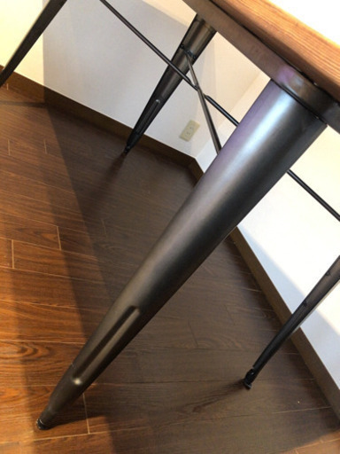 ダイニングテーブル