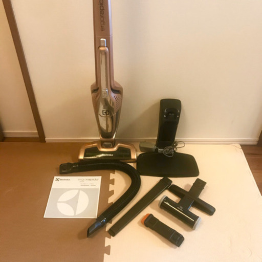 【付属品揃ってます】エレクトロラックス　エルゴラピード　スティック掃除機