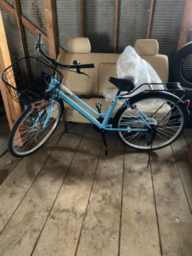 自転車、余り使って無いのでぼぼ新品です
