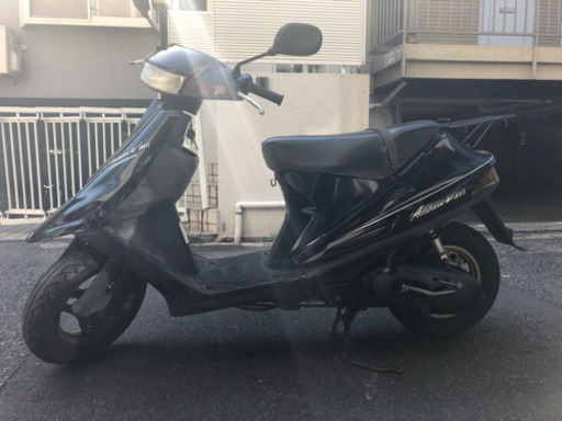 V100 アドレスCE13A スズキ　小型　防犯センサーあり