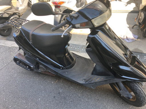 V100 アドレスCE13A スズキ　小型　防犯センサーあり