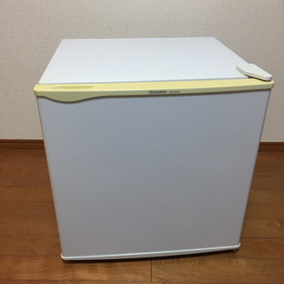 1ドア冷蔵庫 コンパクトなサイズ 引取希望