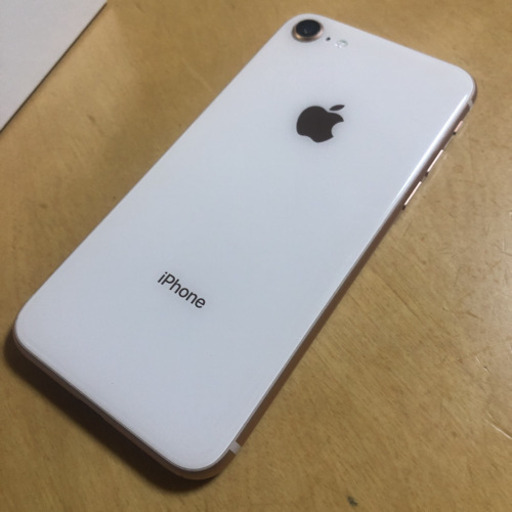 3月14日まで　美品　iPhone 8 Gold 64 GB docomo