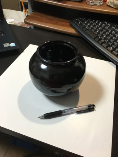 山奥で拾いあげた陶器  出土品かな