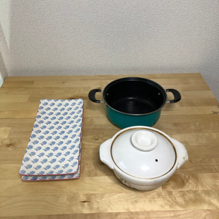 無印良品ミニ土鍋　ZARAオムペア取皿　鍋