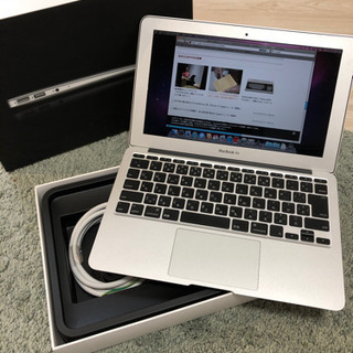 MacBook AIR中古美品（シールだけ剥がしてください）