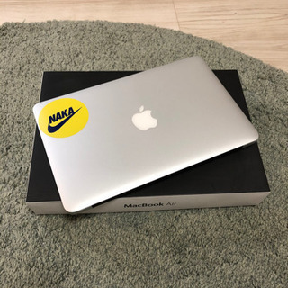 MacBook AIR中古美品（シールだけ剥がしてください）の画像