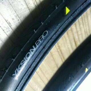 ロードバイク用タイヤ　マビックYKSION PRO 25C クリ...