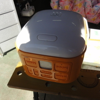 A111　サンヨー　炊飯器　３合炊き　マイコンジャー 型番ECJ...