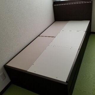 シングルベッド　マットレス付き　収納　コンセント