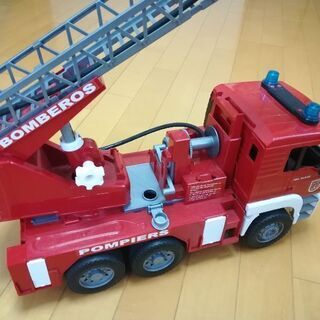 Bruder消防車中古0円の画像