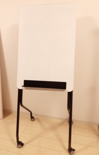 スタッキングホワイトボード（W600×D500×H1500）