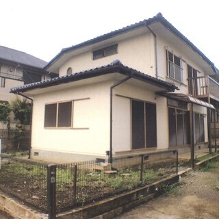 リフォーム中古物件★5DK　★吹き抜けの玄関　★庭付　★駐車場付...