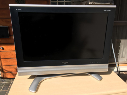 シャープ　液晶カラーテレビ　LC-32BR1 2006年製