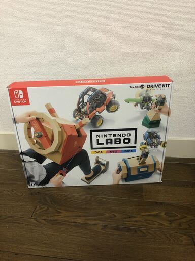 NINTENDO SWITH（外箱に傷あり）、専用ケース、NINTENDOLABO買ってくれませんか
