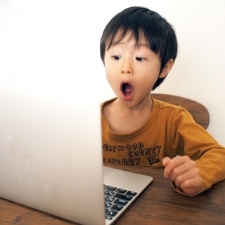 現場で活躍するエンジニアが教えるプログラミングスクール（家庭教師）パソコン教室でウエブデザイン、フォトショップ、イラストレーターなどが学べますの画像