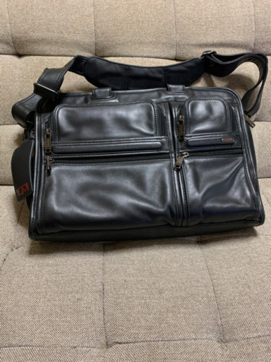 TUMI ビジネスカバン　価格下げました