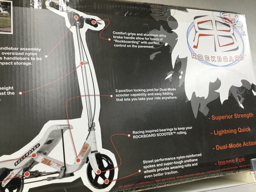 未使用　自走式キックボード　ROCKBORARD