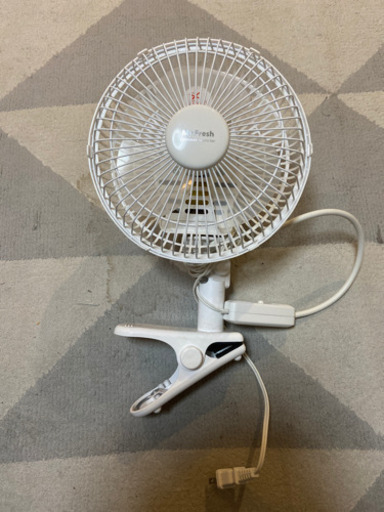 東芝 クリップ型扇風機