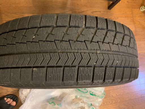スタッドレス　4本セット　アルミホイル付き　215/65/R16
