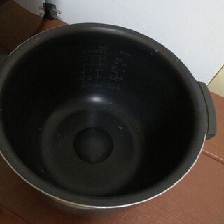 タイガーIH炊飯ジャー　5.5合炊き　2016年製の画像